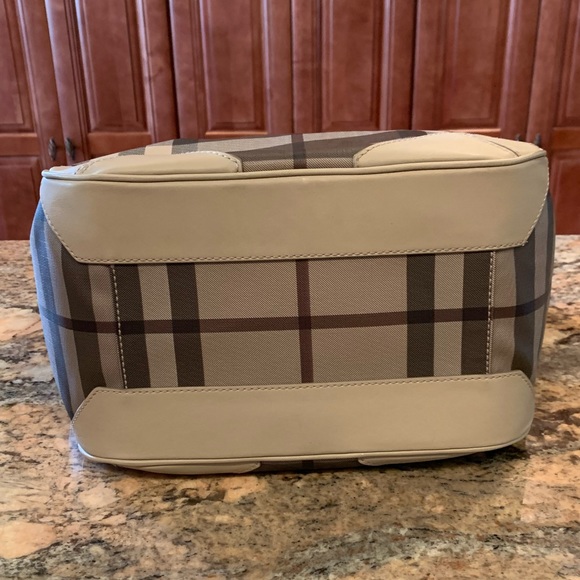 Authentic Burberry Horseferry Smoked Tote - Picture 5 of 6